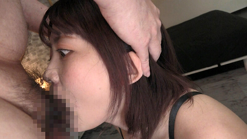 頭を捕まれチンコを喉までお口にいれられる音琴るい